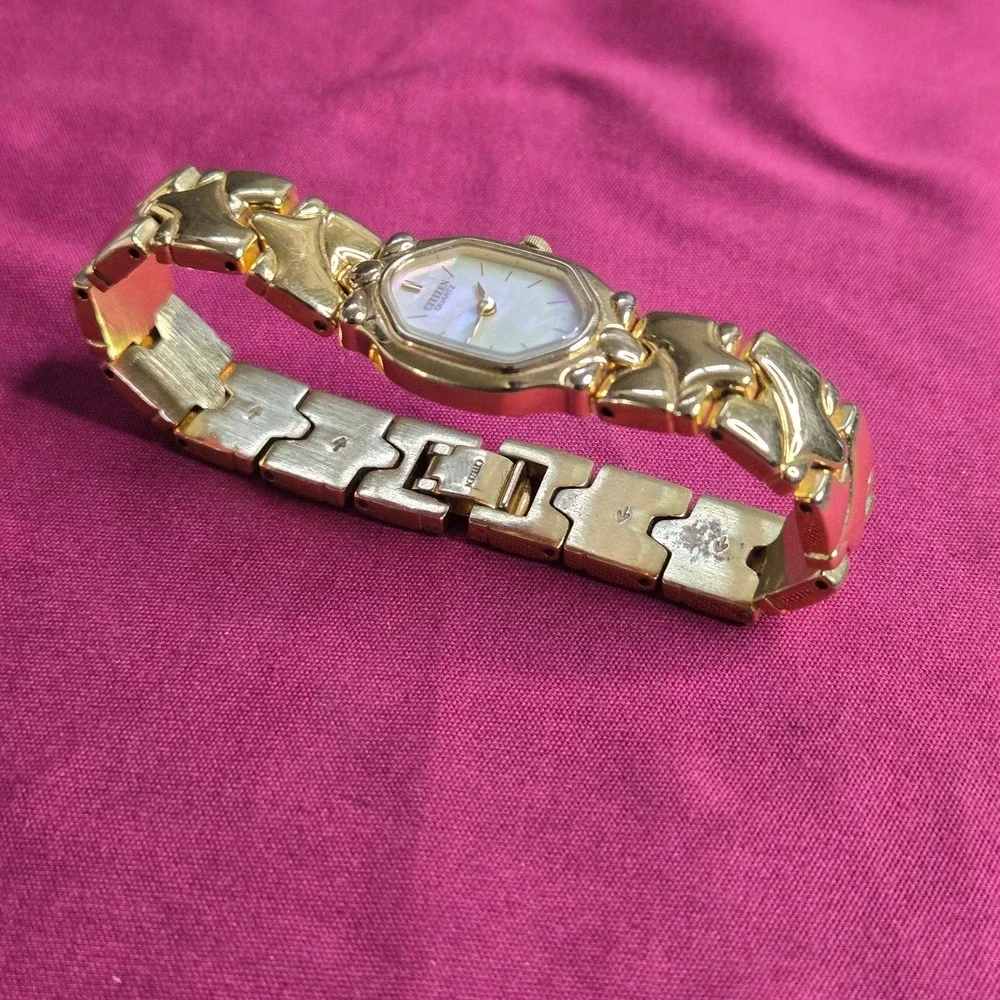 Citizen Women's Quartz Watch Gold Tone Bracelet MOP Dial 3220-326130 Parts